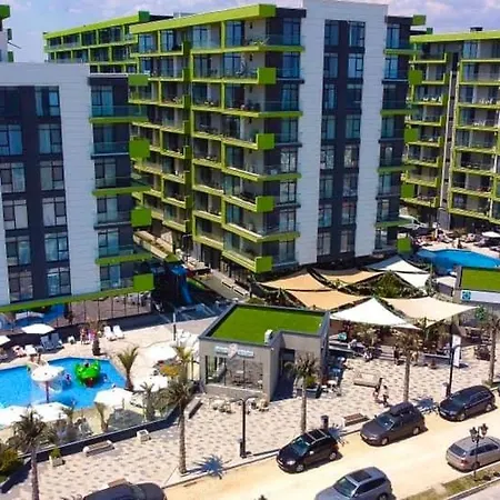 Aqua Vista Pool Alezzi Апартаменты