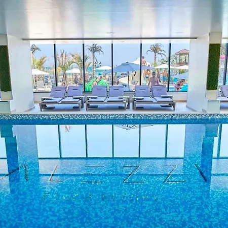 Aqua Vista Pool Alezzi Апартаменты *