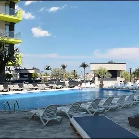 Aqua Vista Pool Alezzi Нэводари