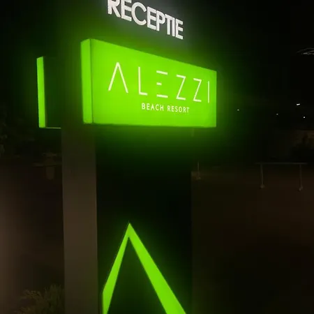 Aqua Vista Pool Alezzi Апартаменты Нэводари