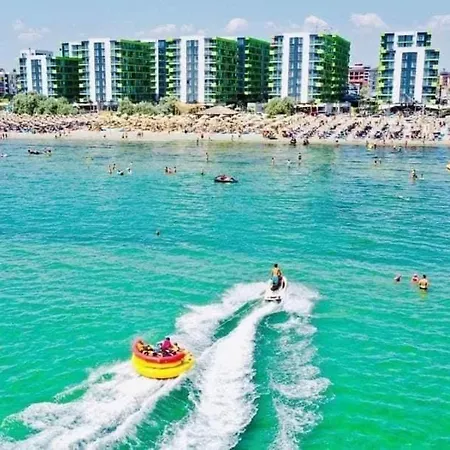 Aqua Vista Pool Alezzi Apartament *